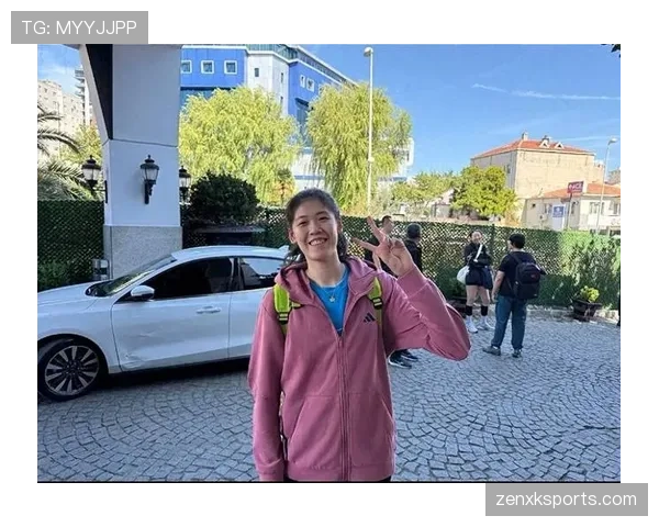 李盈莹一天吃12个鸡蛋?这身材和食量,有人顶不住吧! 李盈莹一天吃12个鸡蛋?这身材和食量,有人顶不住吧!